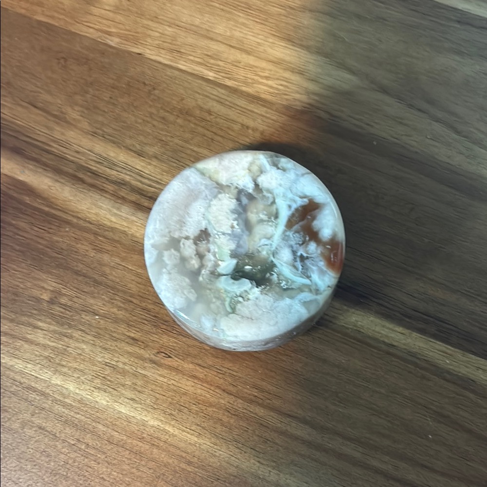 Flower agate bowl or sphere stand